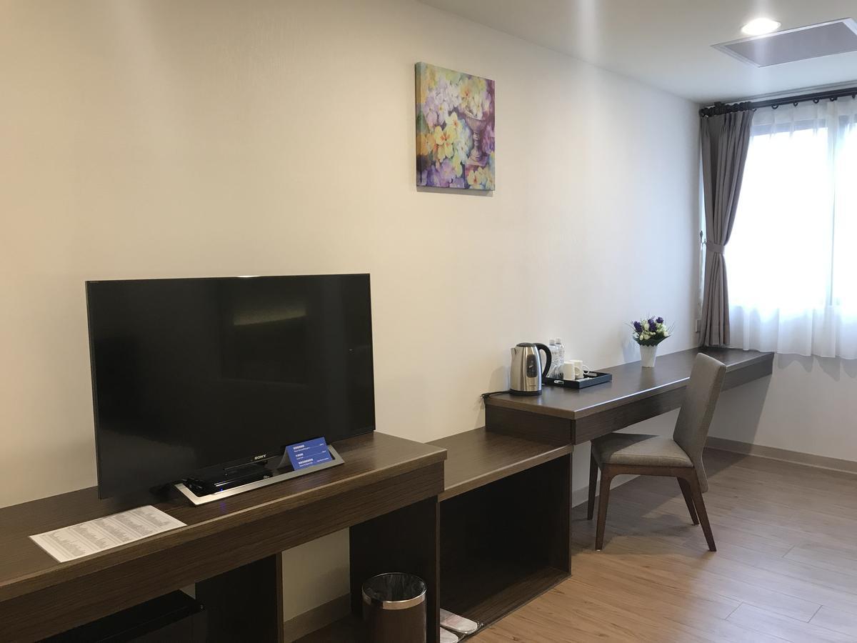 晨光飯店 Hotel Chiayi City Exterior photo