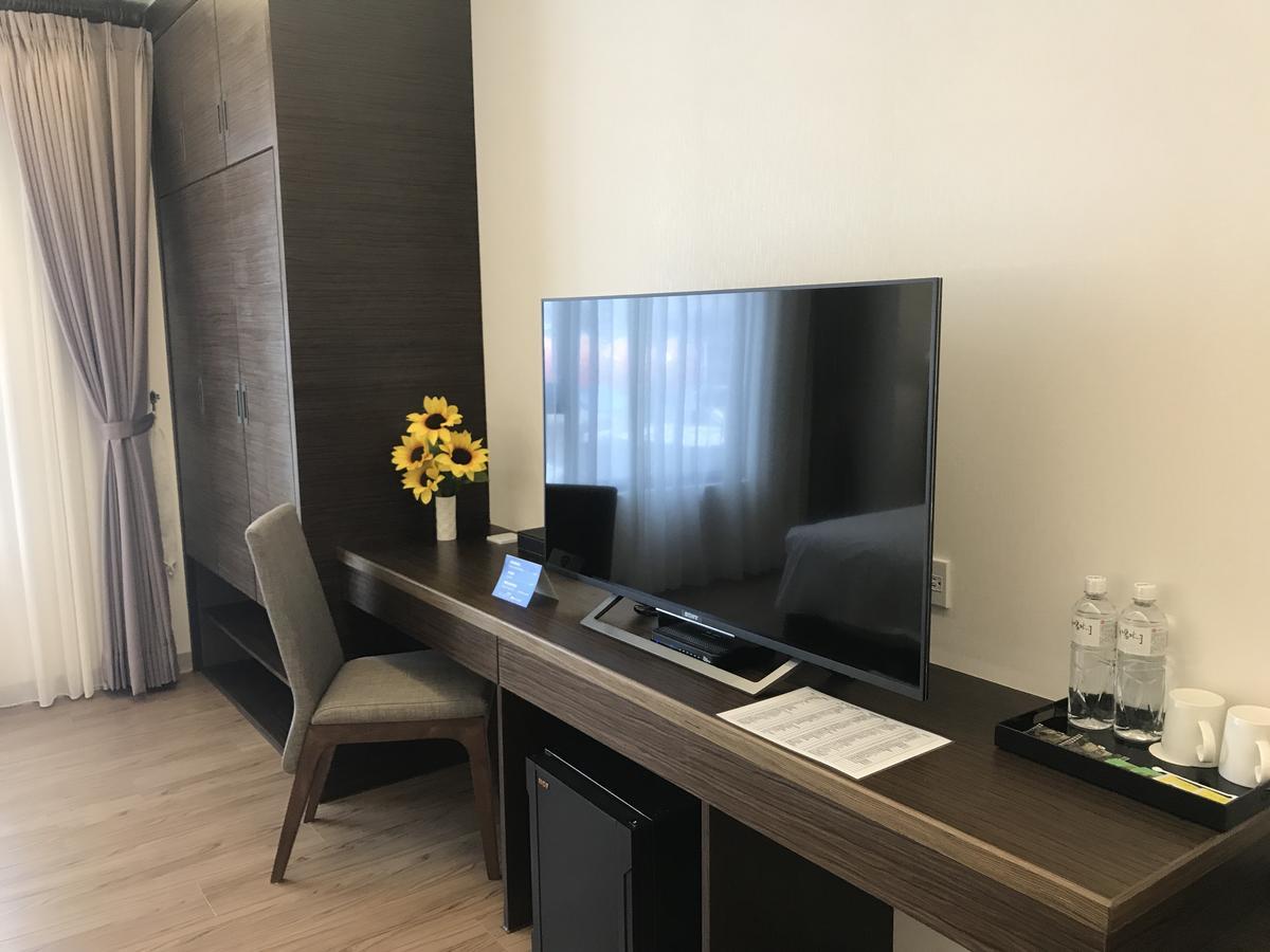 晨光飯店 Hotel Chiayi City Exterior photo