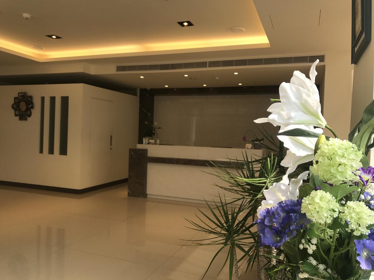 晨光飯店 Hotel Chiayi City Exterior photo